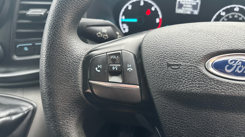 Ford Transit Custom 300 L1 Diesel Fwd 2.0 EcoBlue 105ps Low Roof D/Cab Leader Van